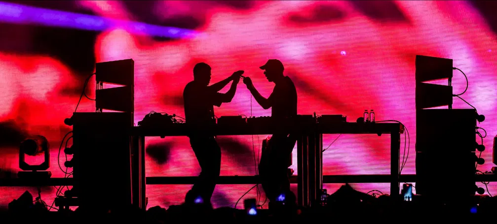 The Chemical Brothers Join Carl Cox This Sunday at [UNVRS]